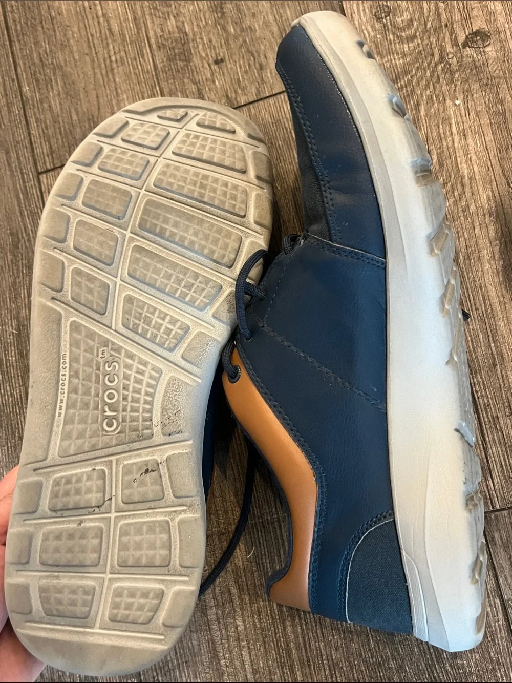 CROCS Kinsale Men's Navy and Tan Lace-Up Deck Shoes
